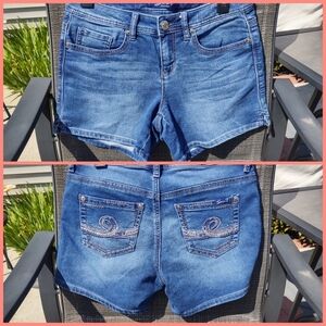 Seven7 Size 4 Jean Shorts!